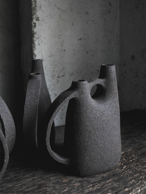 stephaniepetit-ceramics-vase-double-bec-noir-1