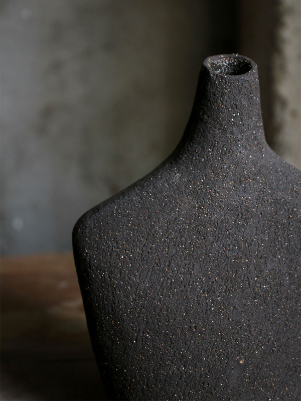 stephanie-petit-collection-oiseau-vase-noir-6