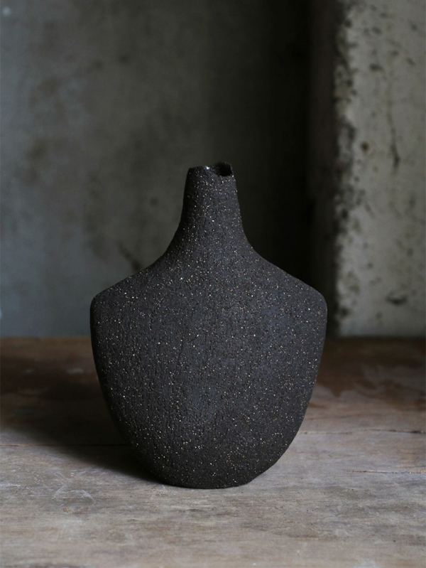 stephanie-petit-collection-oiseau-vase-noir-1
